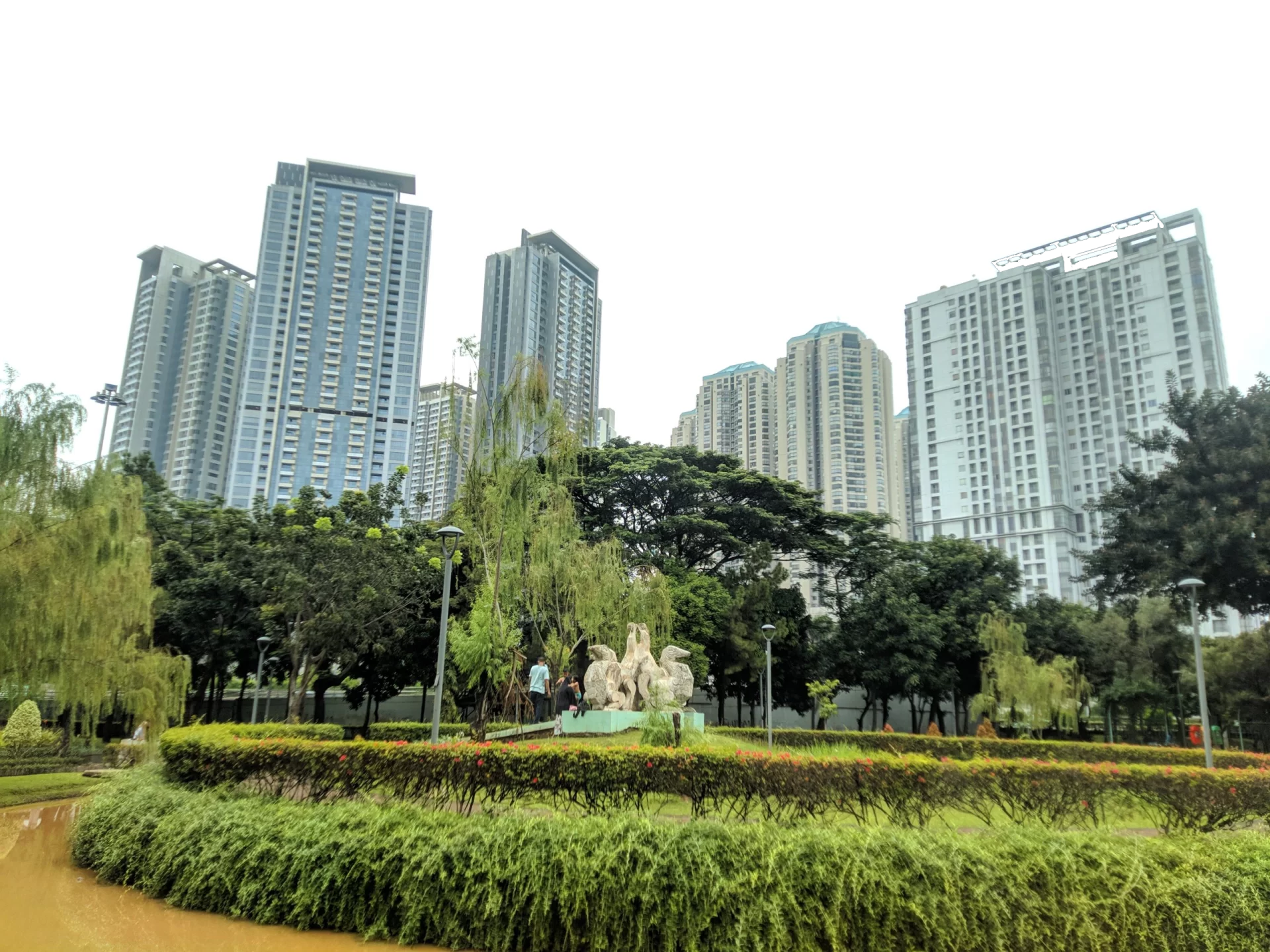 Ada beberapa rekomendasi tempat healing di Jakarta, mulai dari wisata alam sampai wisata seni.